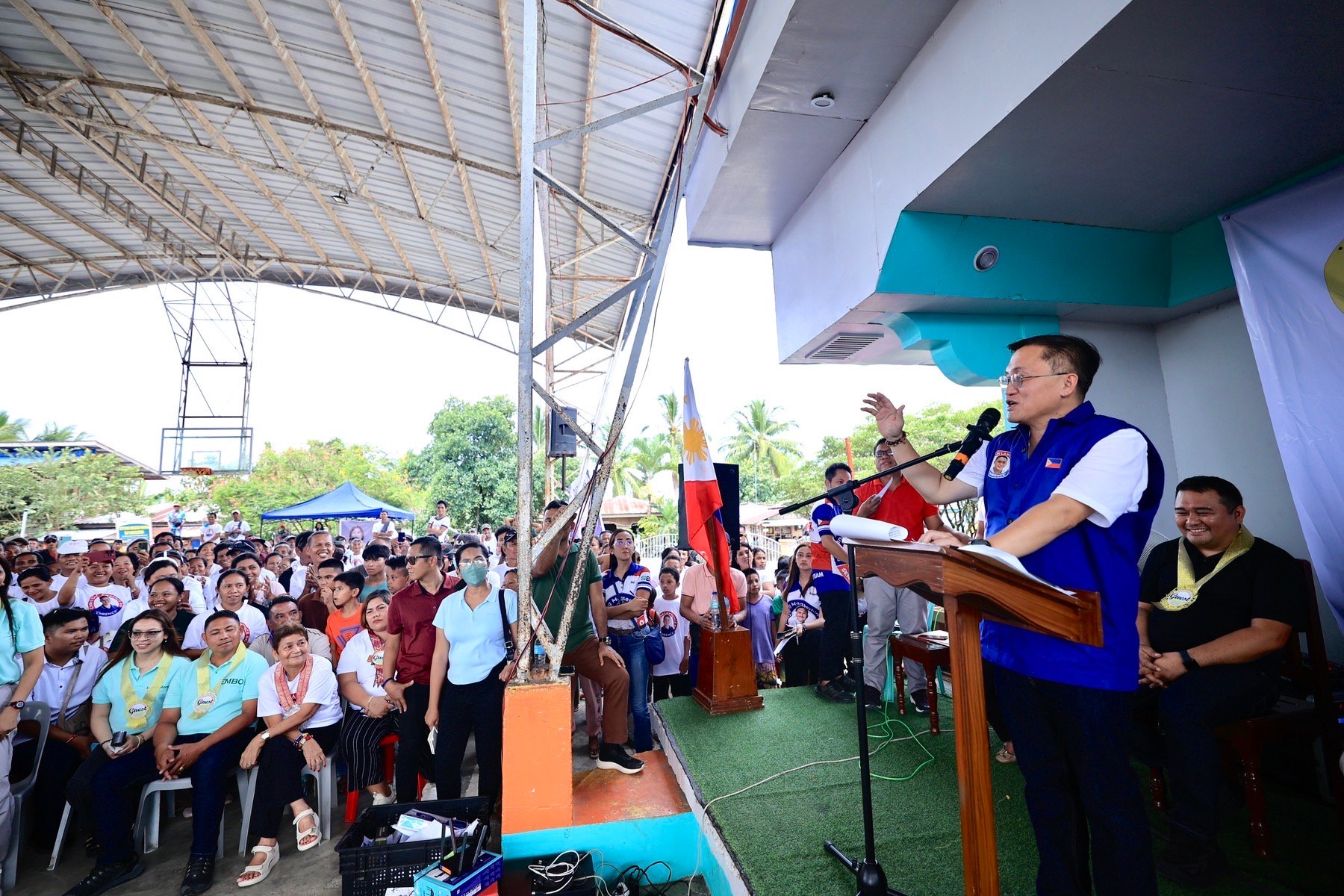 Bong Go in action in Cateel, Davao Oriental